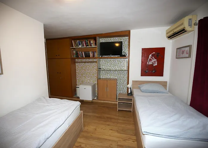 Odeon And Maison d'hôtes