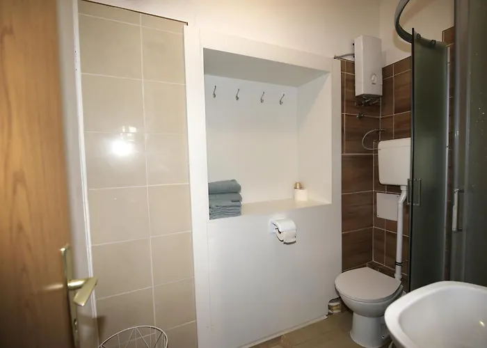 Odeon And Pensionat 3*