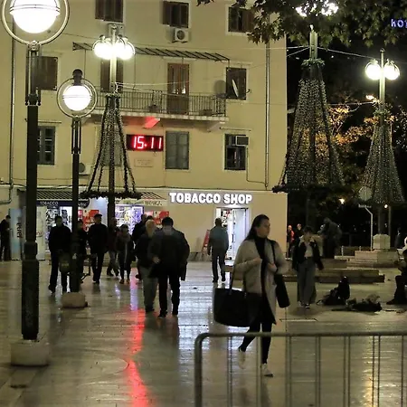 Odeon And Vendégház Fiume