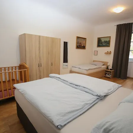 Odeon And בית הארחה רייקה